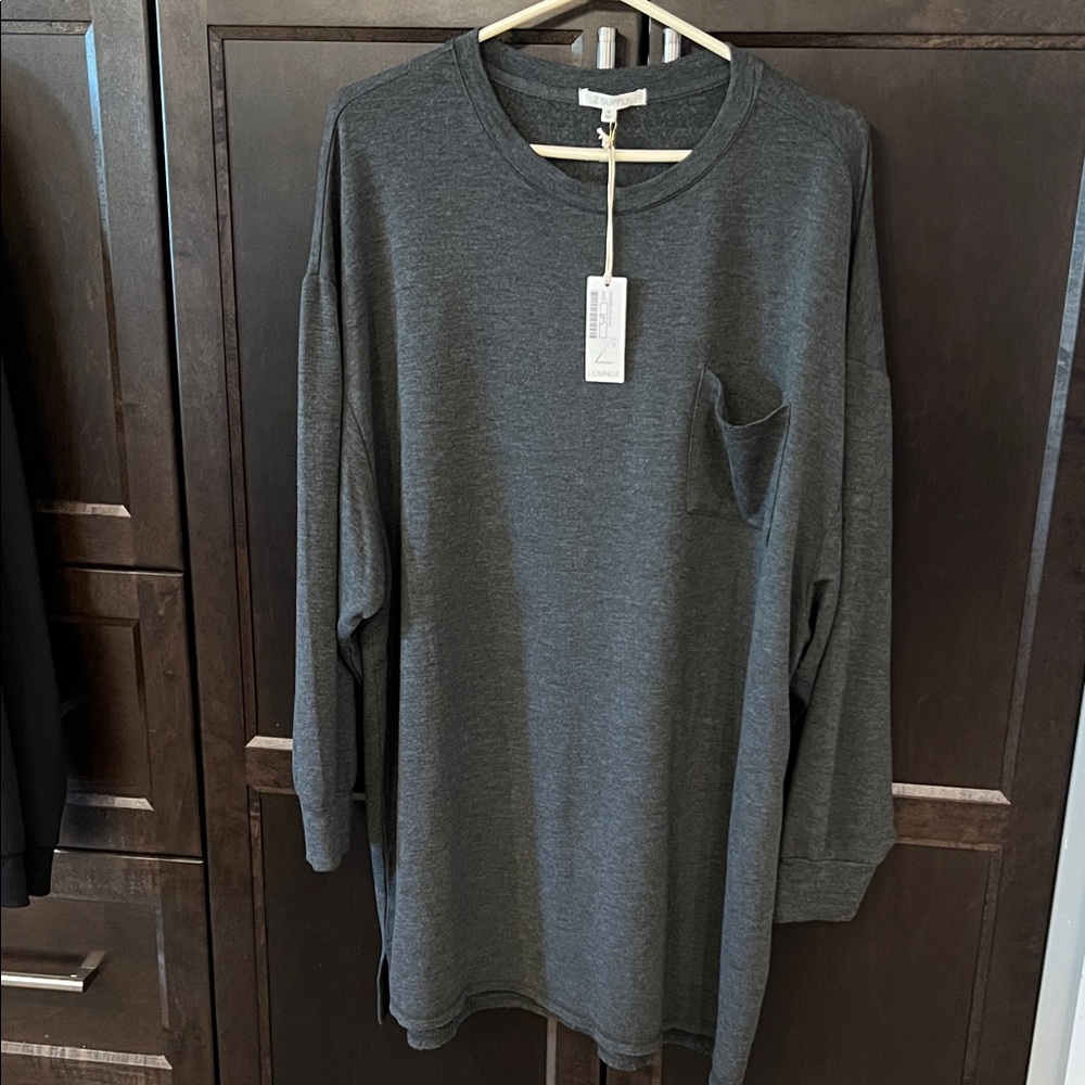 NWT Z Supply lounge shirt. Oversized. Size M
